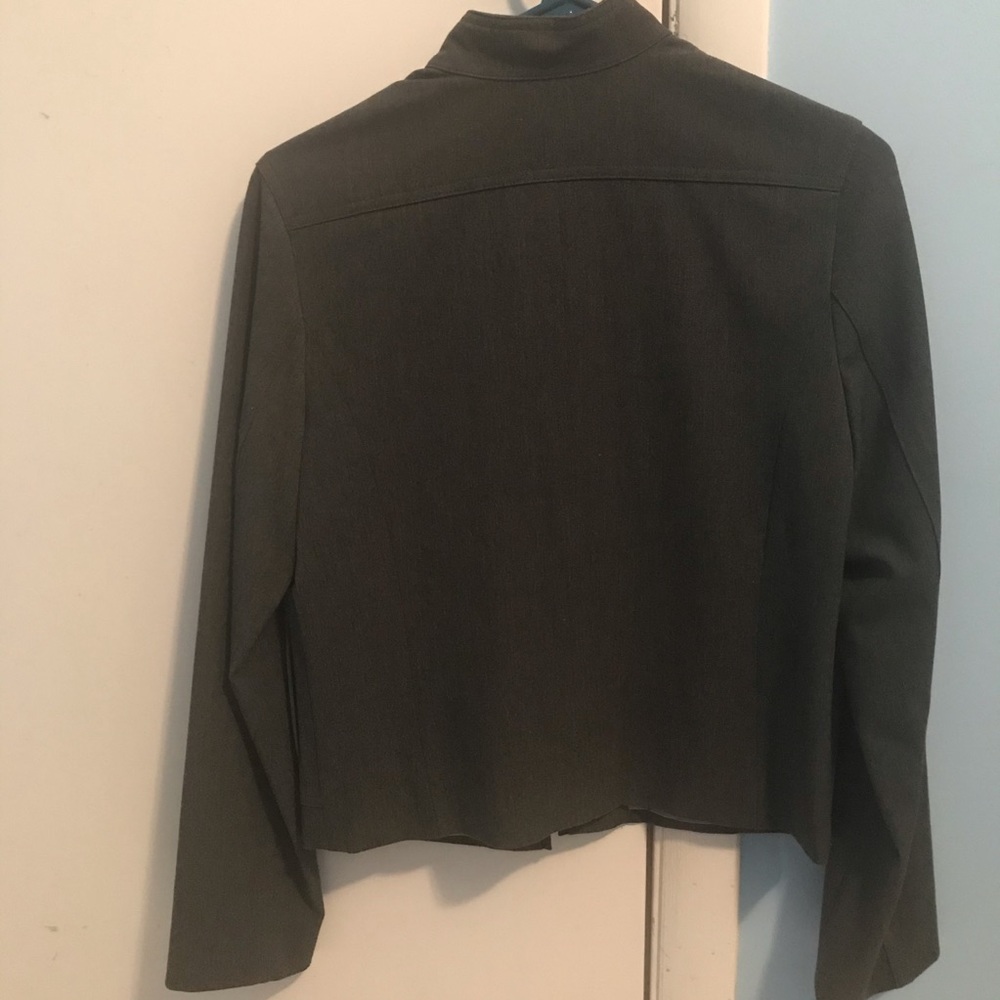 PRICE DROP - THE LIMITED STRETCH BLAZER - NWOT - Picture 6 of 9